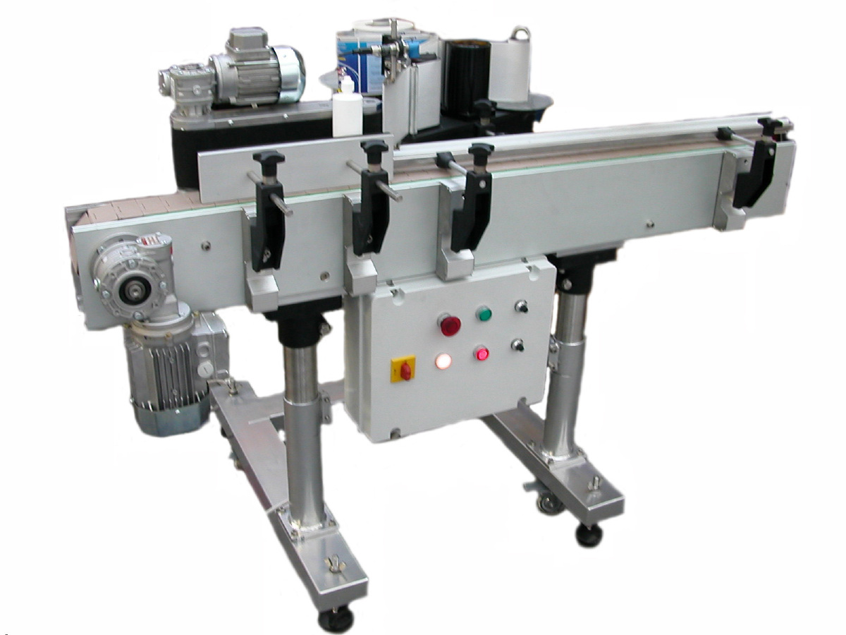 Labelling machine with one head for round product 